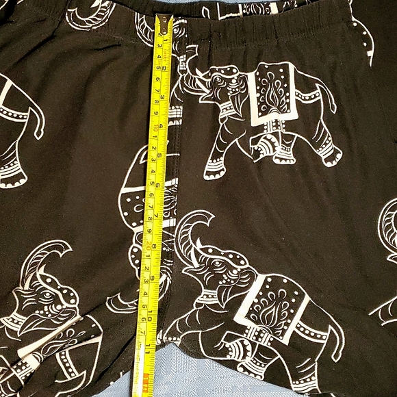 Black & White Cotton Boho Elephant Leggings - Size XSmall to Small - Picture 5 of 10